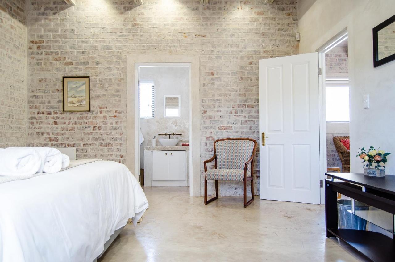 Red Bishop - Birds, Beach & Beauty Langebaan Exterior foto
